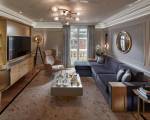 Room image #18 at Mandarin Oriental Hyde Park London