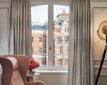 Room image #21 at Mandarin Oriental Hyde Park London